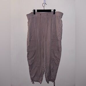 Time & Tru Khaki Pants